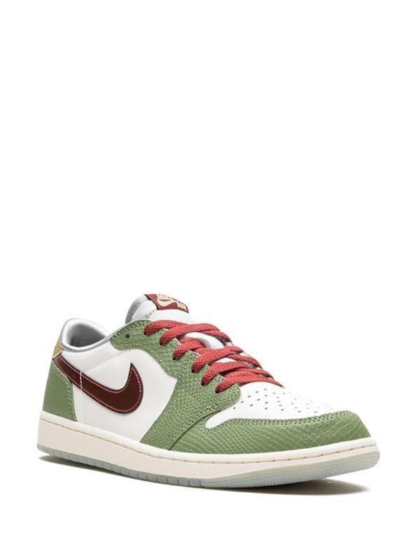 Air Jordan 1 Low SE "Year of the Dragon" sneakers