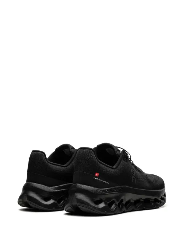 On Cloudtilt "Triple Black"