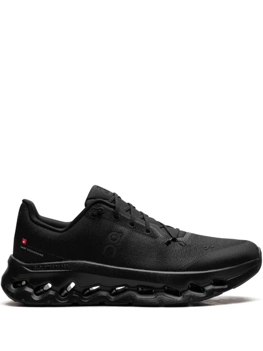 On Cloudtilt "Triple Black"