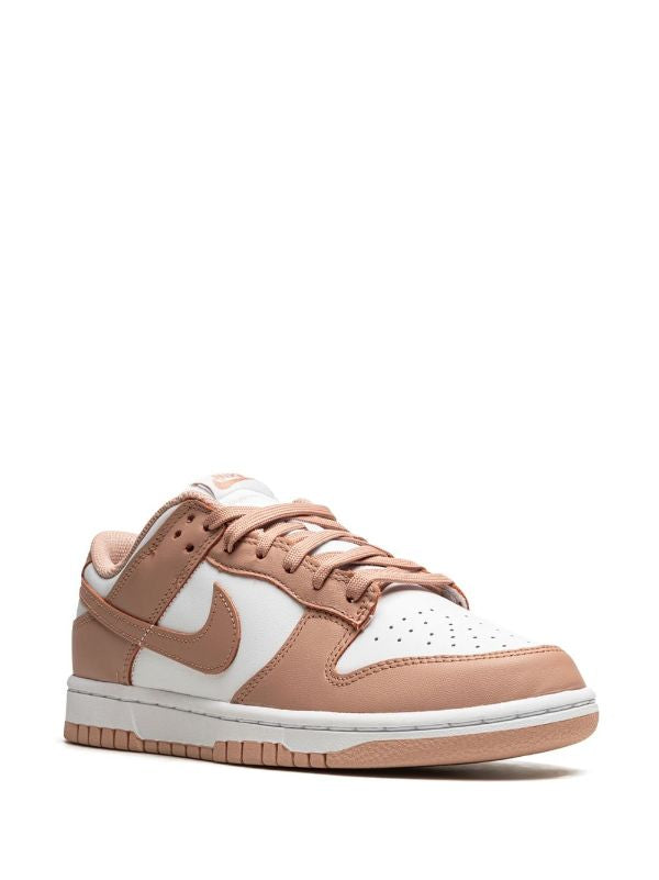 Nike Dunk Low ‘rose whisper’