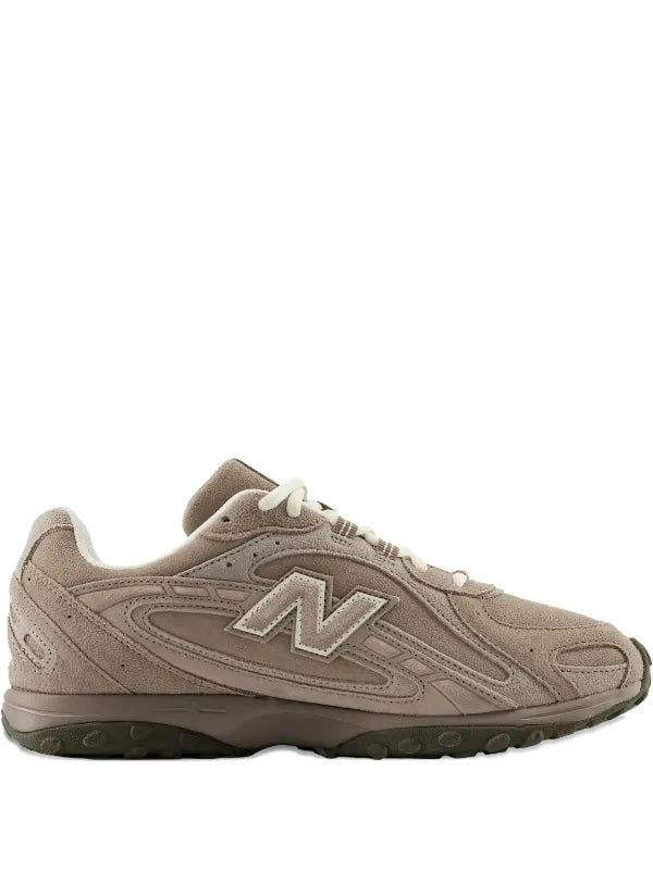 New Balance
204L "Mushroom/Arid Stone" sneakers