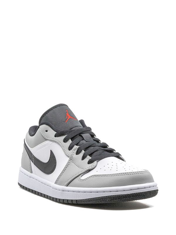 Air Jordan 1 Low "Light Smoke Grey" sneakers